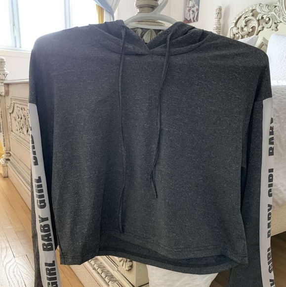 Grey Lounge Set - Picture 2 of 4